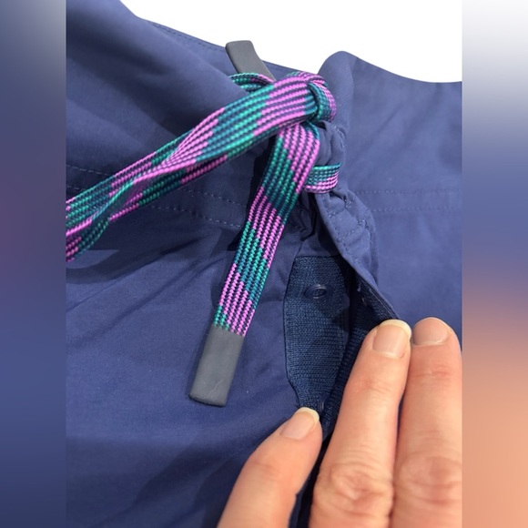 Title Nine 4” Incrediboardie Mid Rise Blue Boardshorts Size 10 - Picture 4 of 10